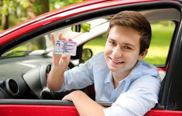 شرایط اخذ گواهینامه رانندگی پایه سه
